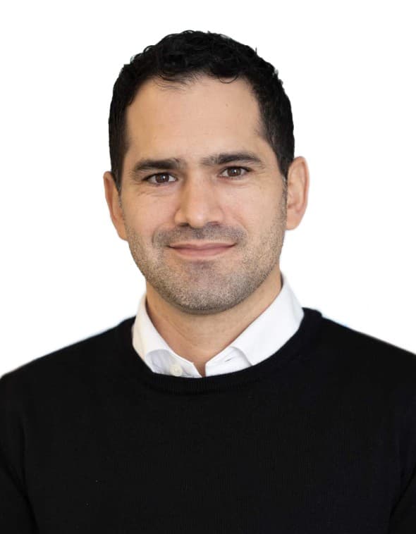 Adrian Uberto